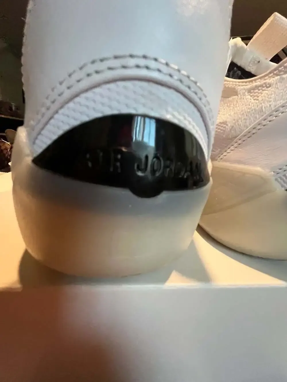 Air Jordan XXXIX 'Sol' Basketball Shoes (White/University Red/Black)